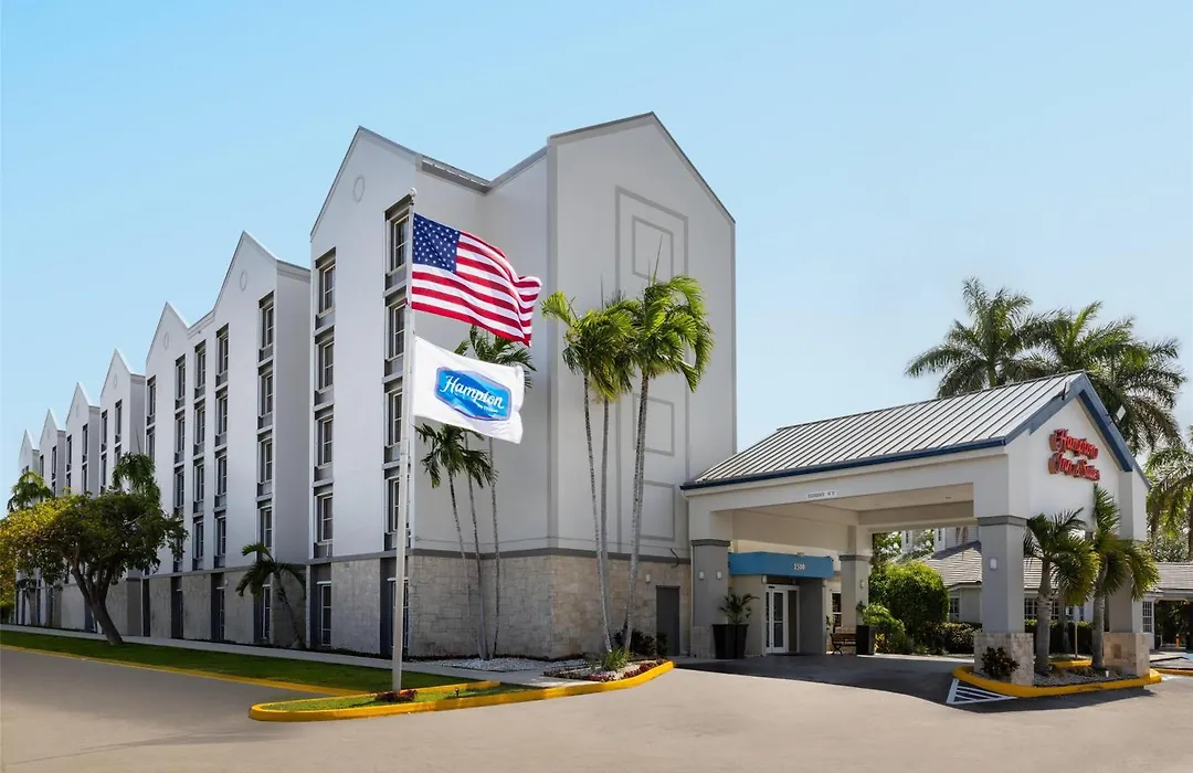 Hampton Inn & Suites Fort Lauderdale Airport-1