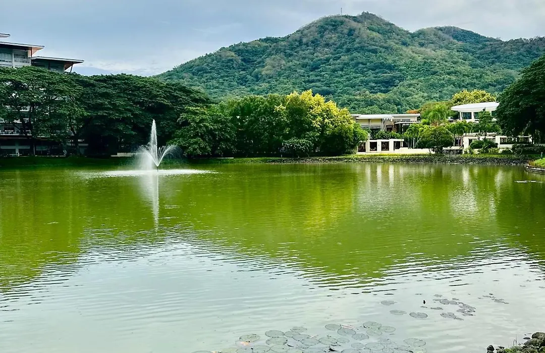 Pico De Loro Resort Condotel-1