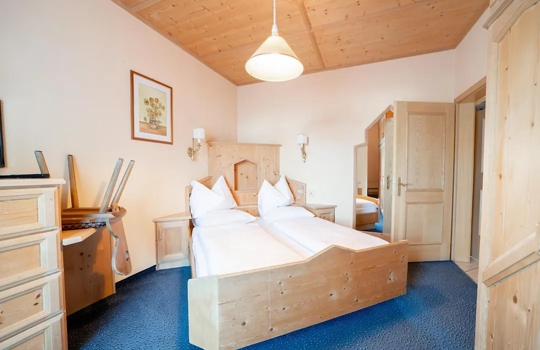 Hotel Europa Dolomites-1