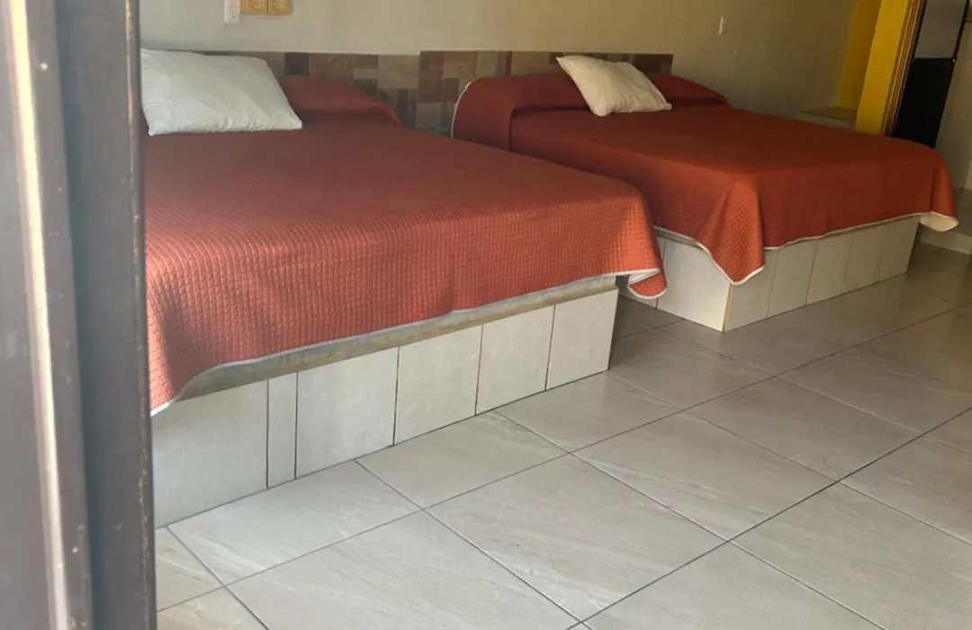 Hotel Los Álvarez-1