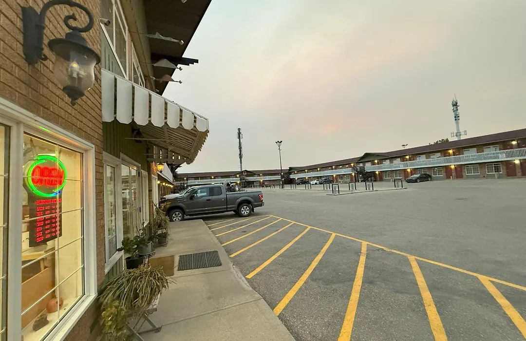 Silver Crest Lodge-1