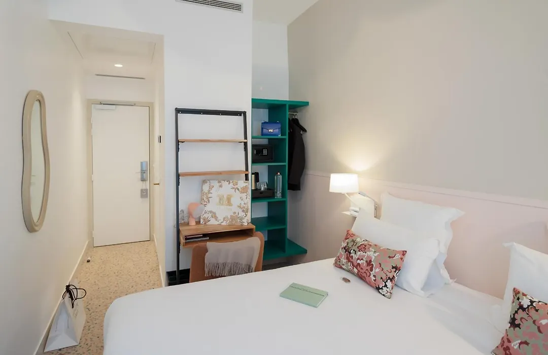 Trendy Canettes Hotel-1