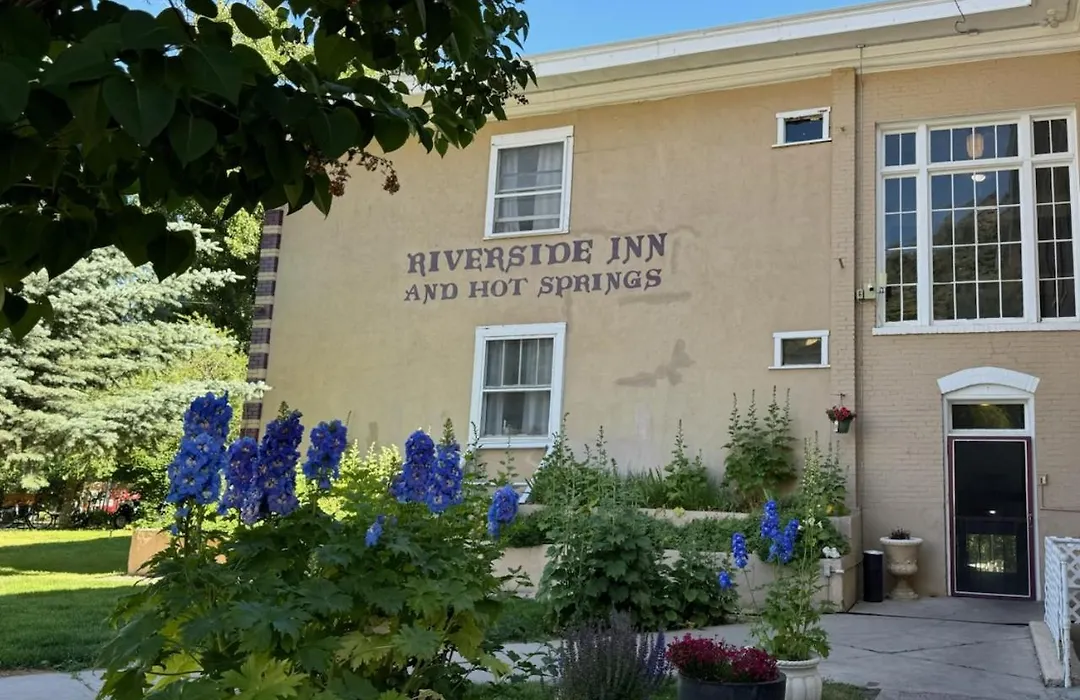 Riverside Hot Springs Inn & Spa - Adults Only-1