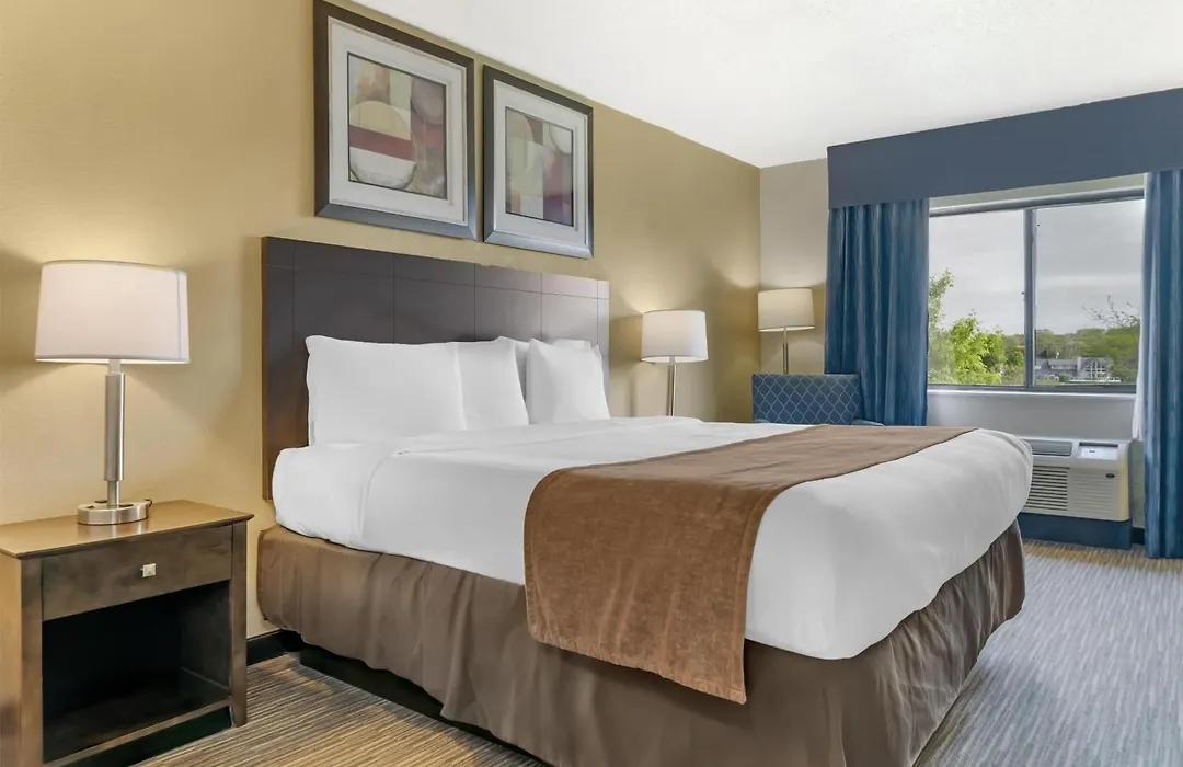Best Western Port Huron Blue Water Bridge-1