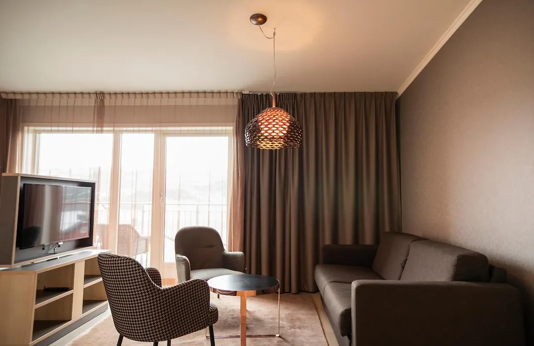 Home Hotel Hammer-1