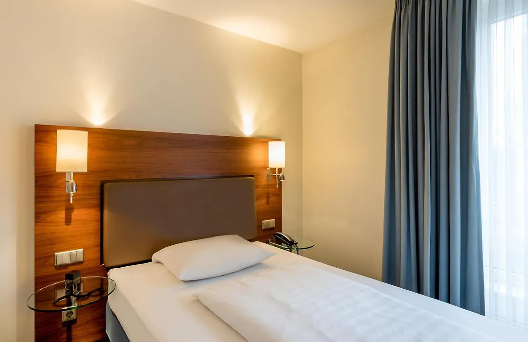 Mercure Hotel München Airport Freising-1