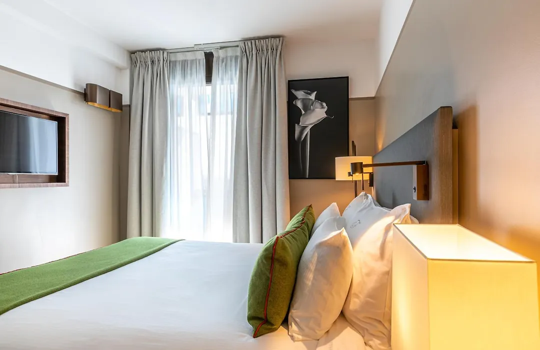 Fraser Suites Paris La Defense-1