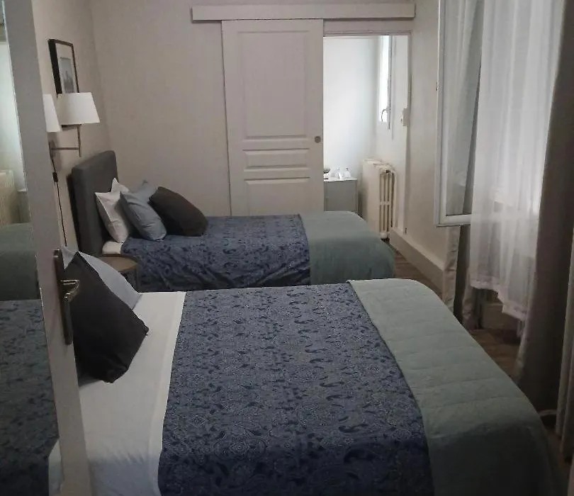 Hotel Saint-Florent, A 2 Pas Du Theatre Antique D'Orange-1