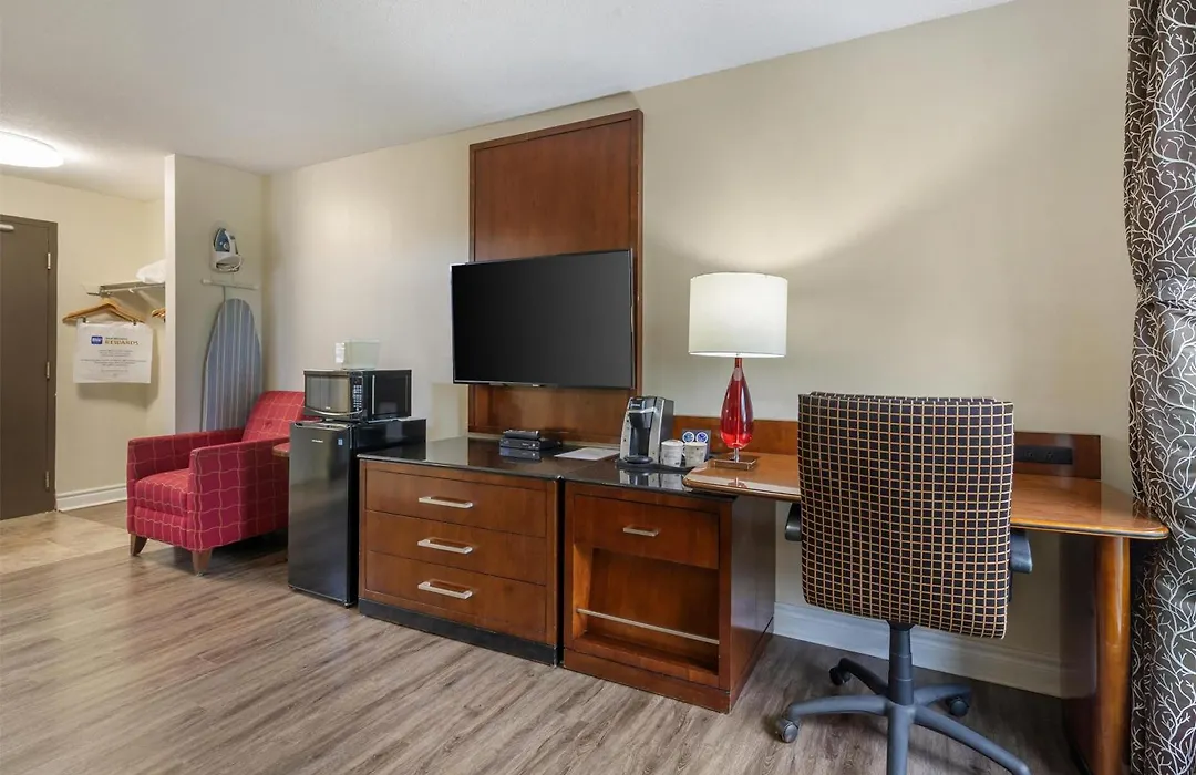 Surestay Hotel By Best Western Kemptville-1