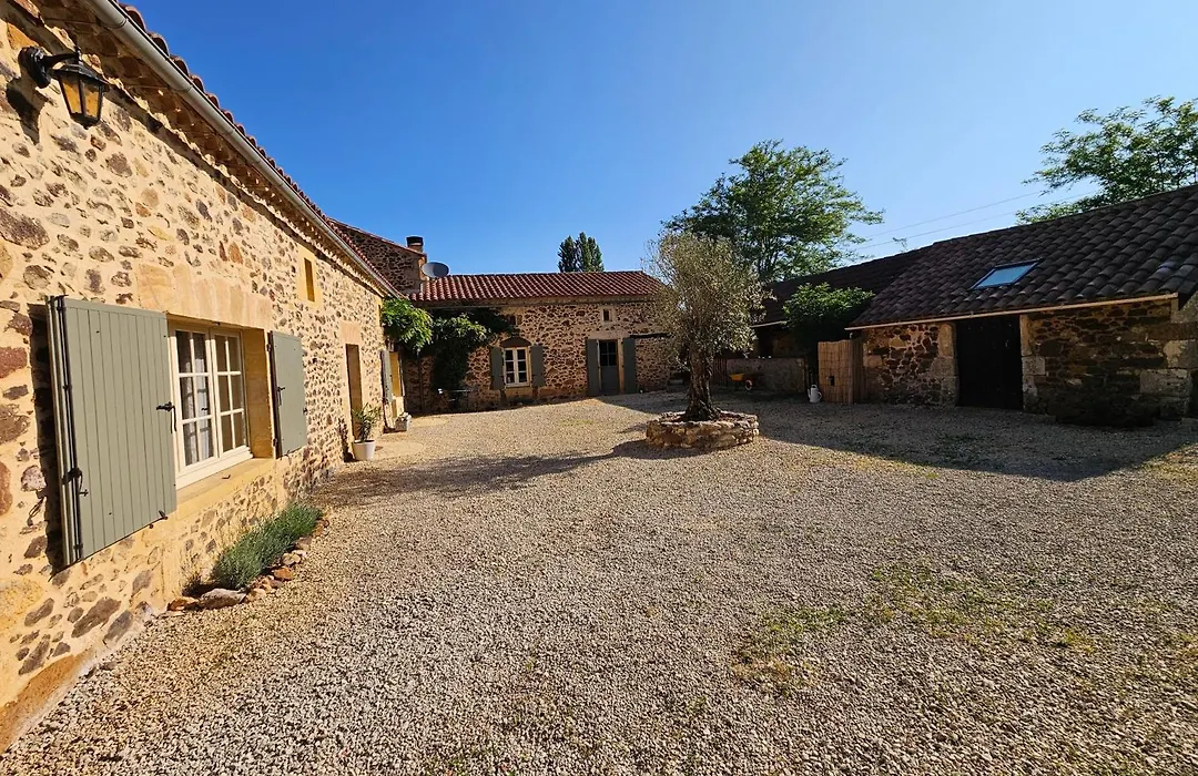 B&B La Taupiniere Rustique Table D'Hotes Gastronomique-1
