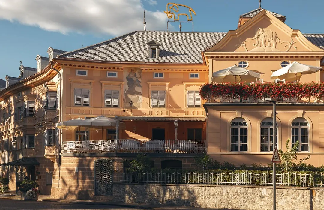 Hotel Elephant-1