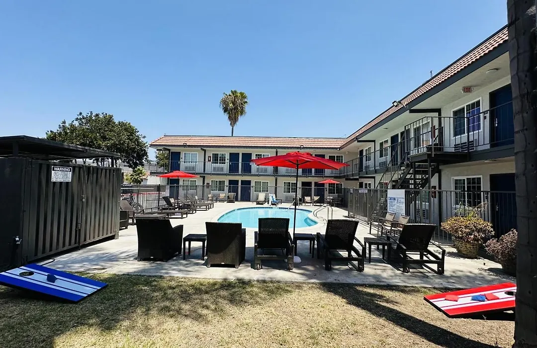 Studio 6 Suites San Ysidro Ca San Diego South Bay-1