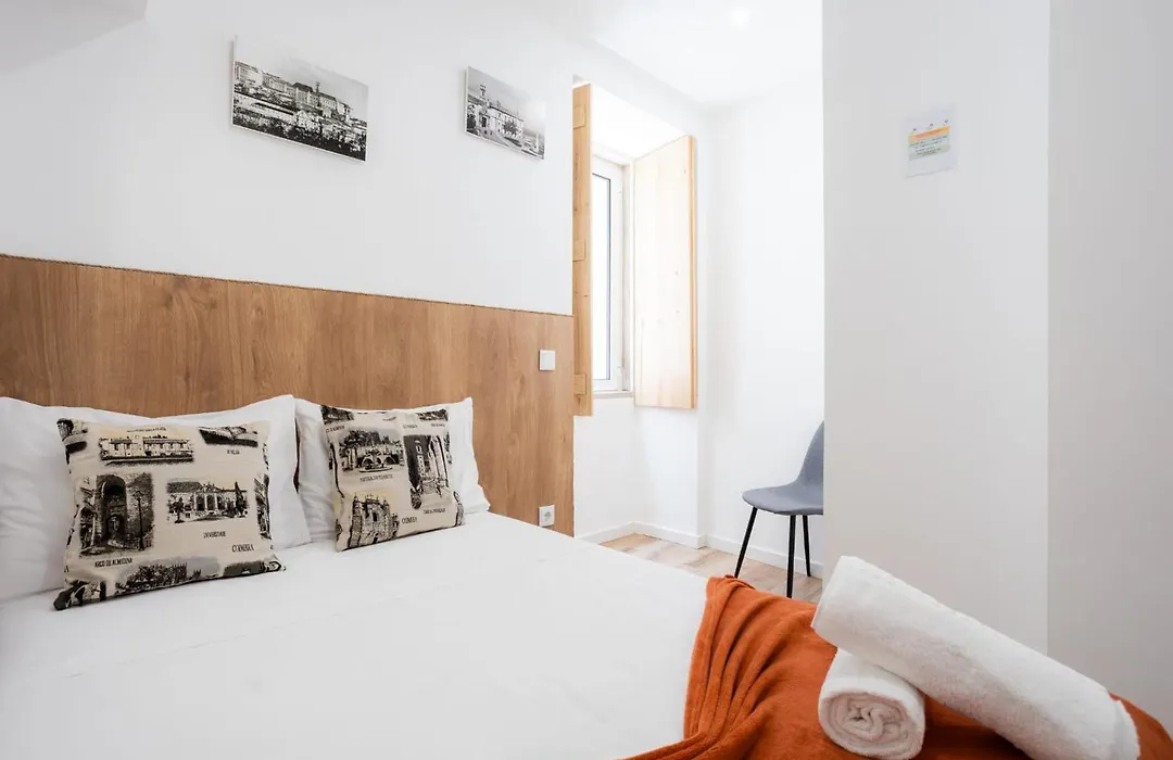 Coimbra City Charm-1