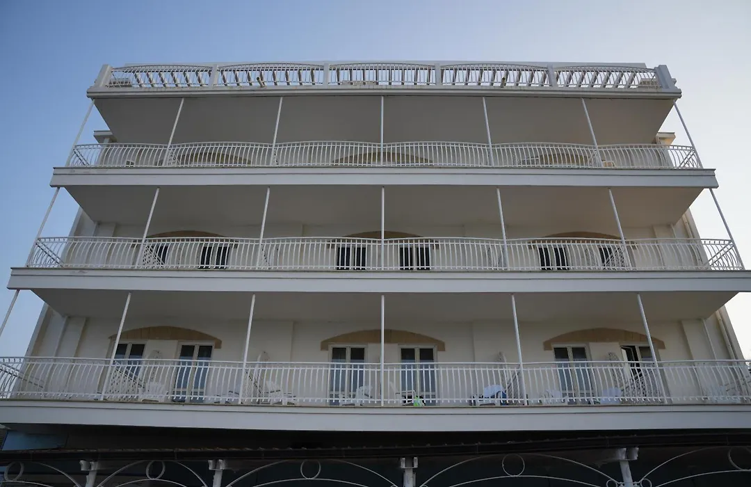 Hotel Club Perla-1
