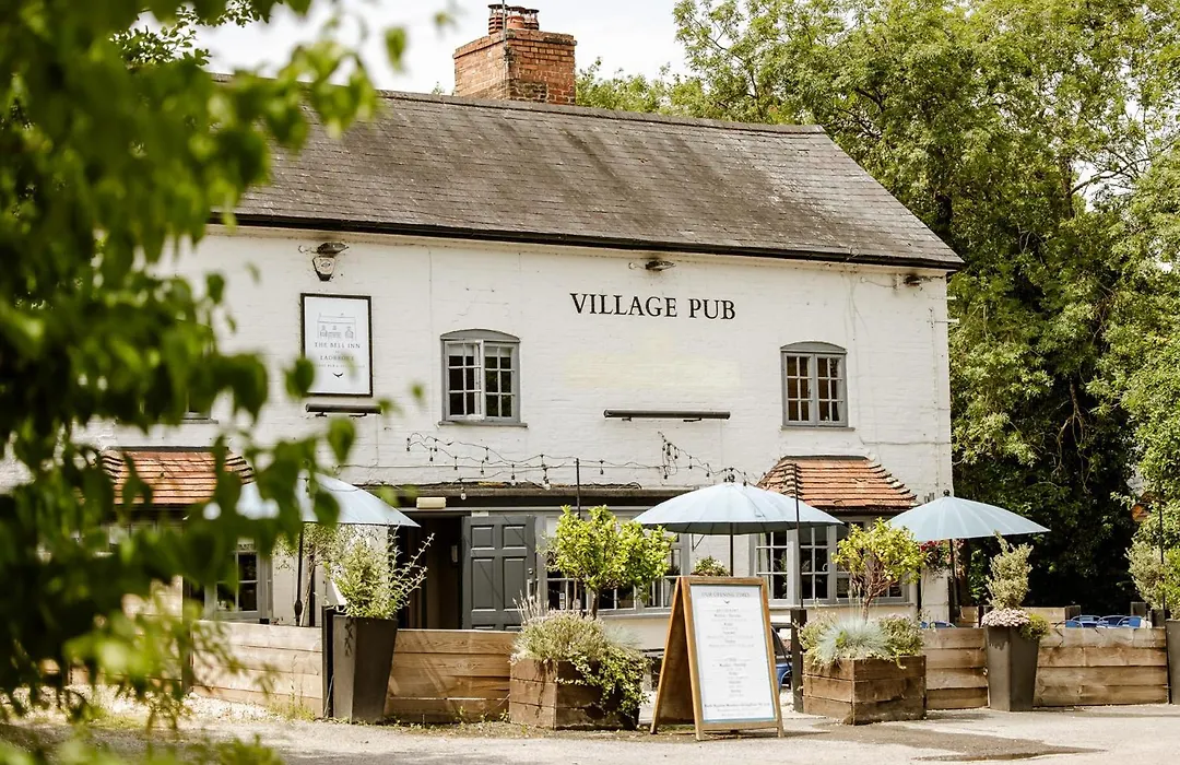 The Bell Inn, Ladbroke-1