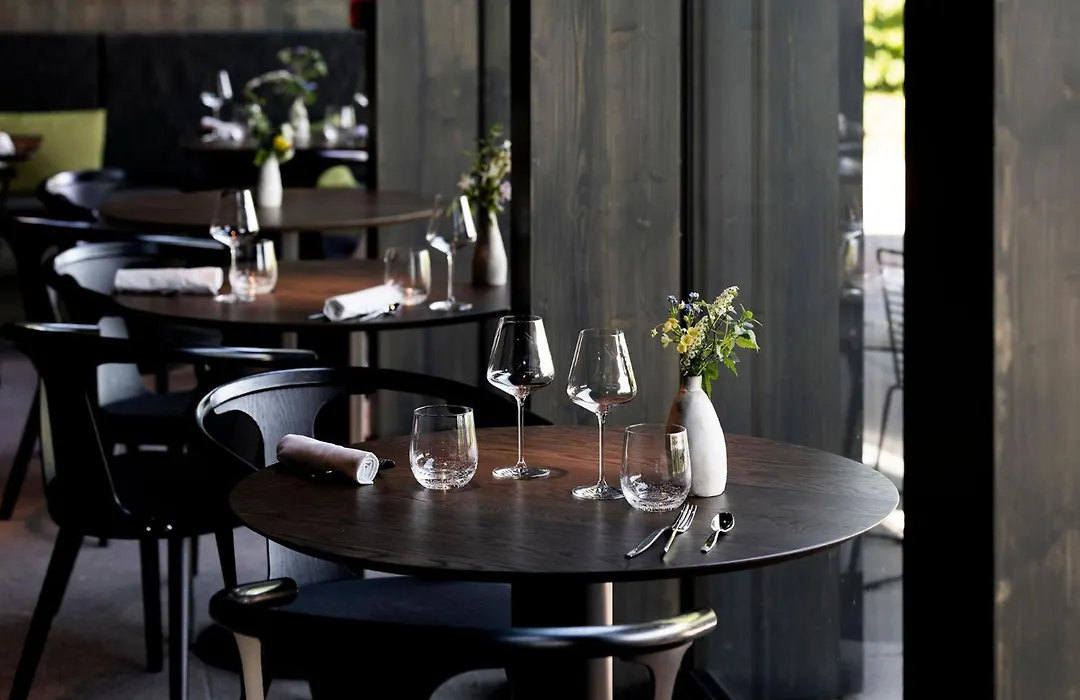 48 Degres Nord Landscape Hotel-1