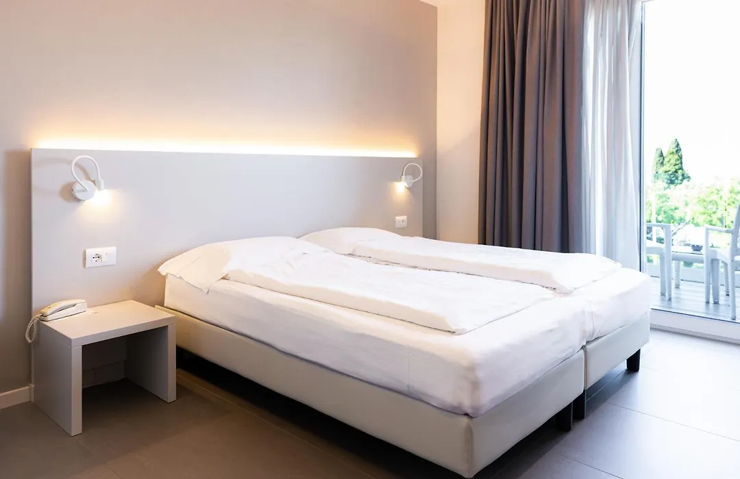 Hotel Paradiso-1