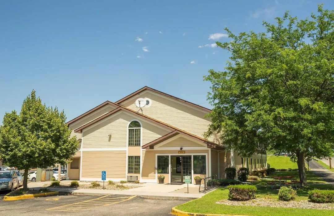 Super 8 By Wyndham Red Wing-1