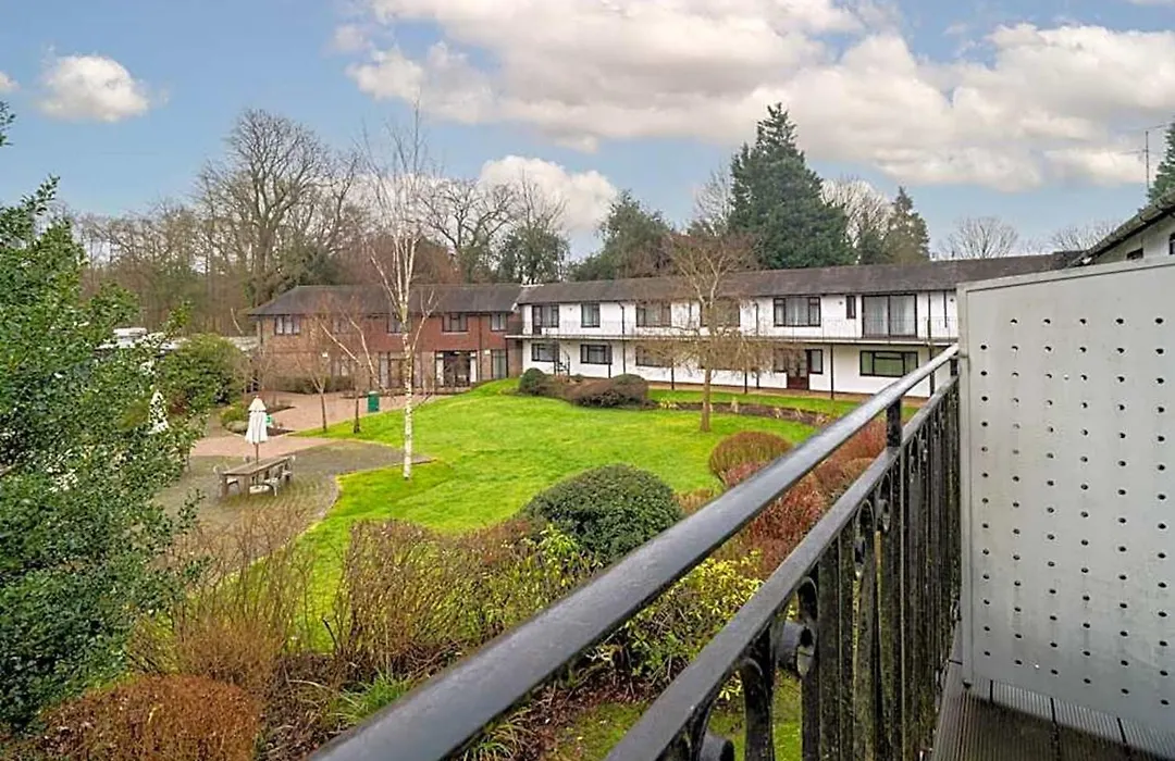 Felbridge Gatwick Hotel & Spa-1