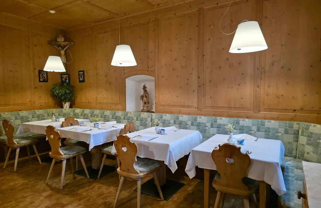 Hotel zur Post-1