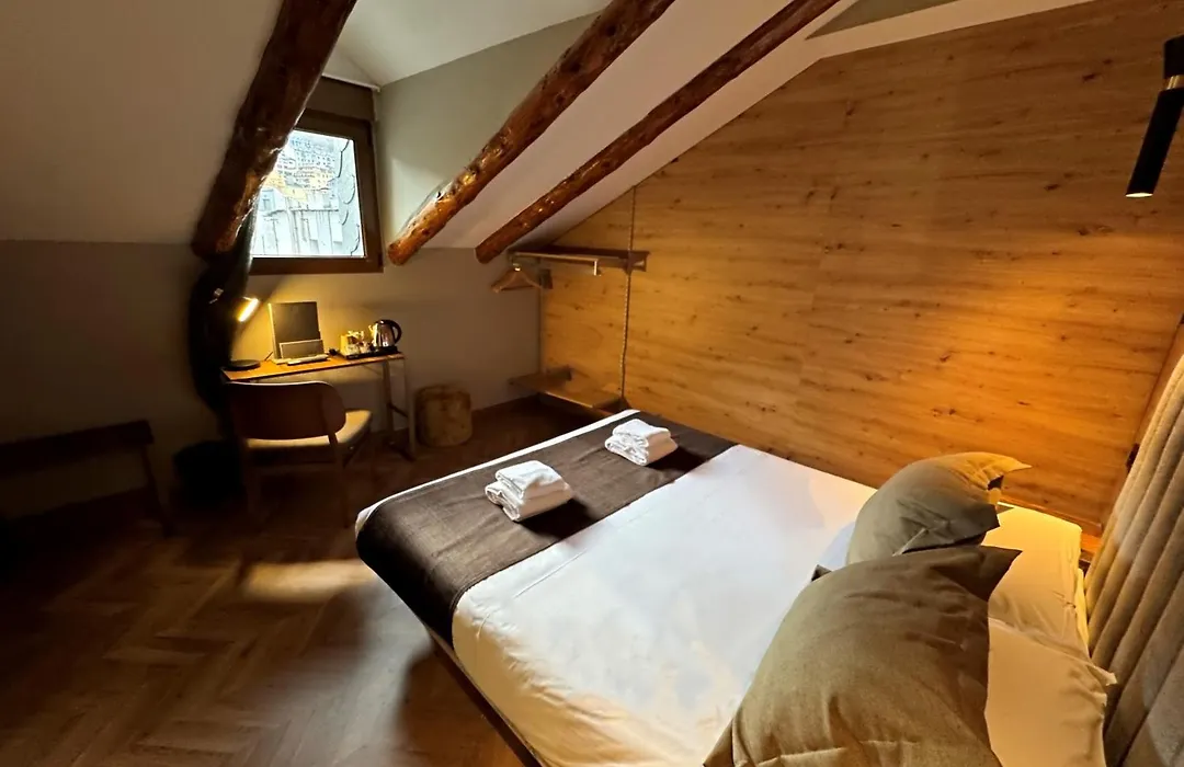 Yomo Petit Paris-1