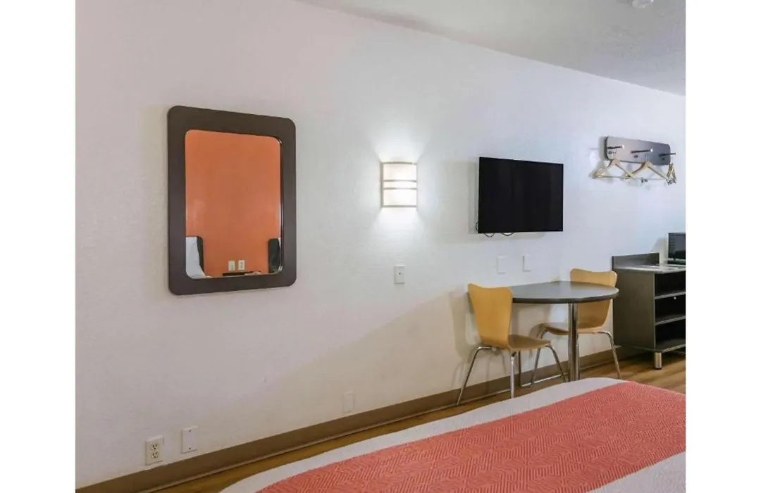 Motel 6-Dothan, Al-1
