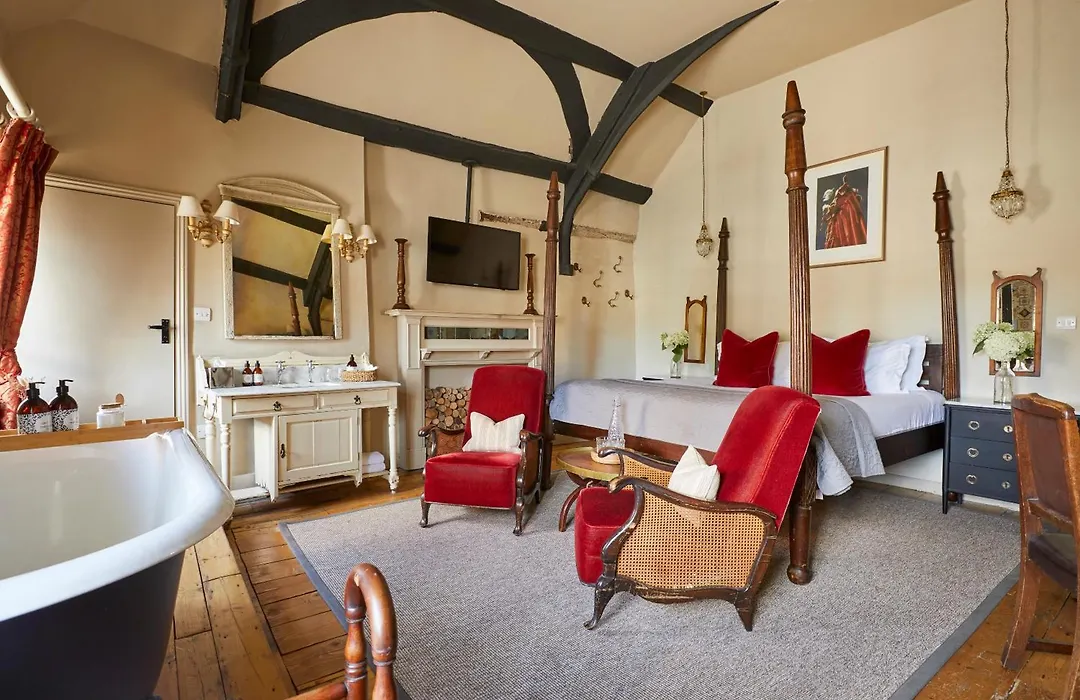 The White Hart-1