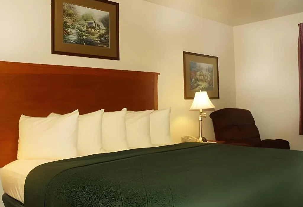 Quality Inn Kearney-1