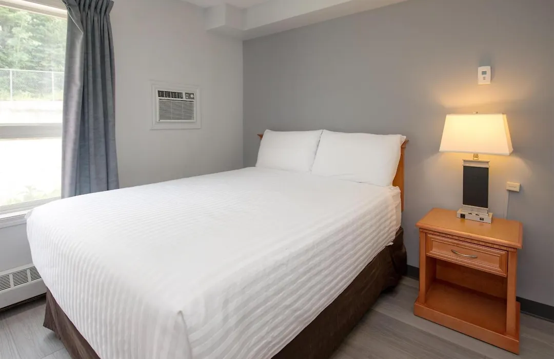 Coast Hinton Hotel-1
