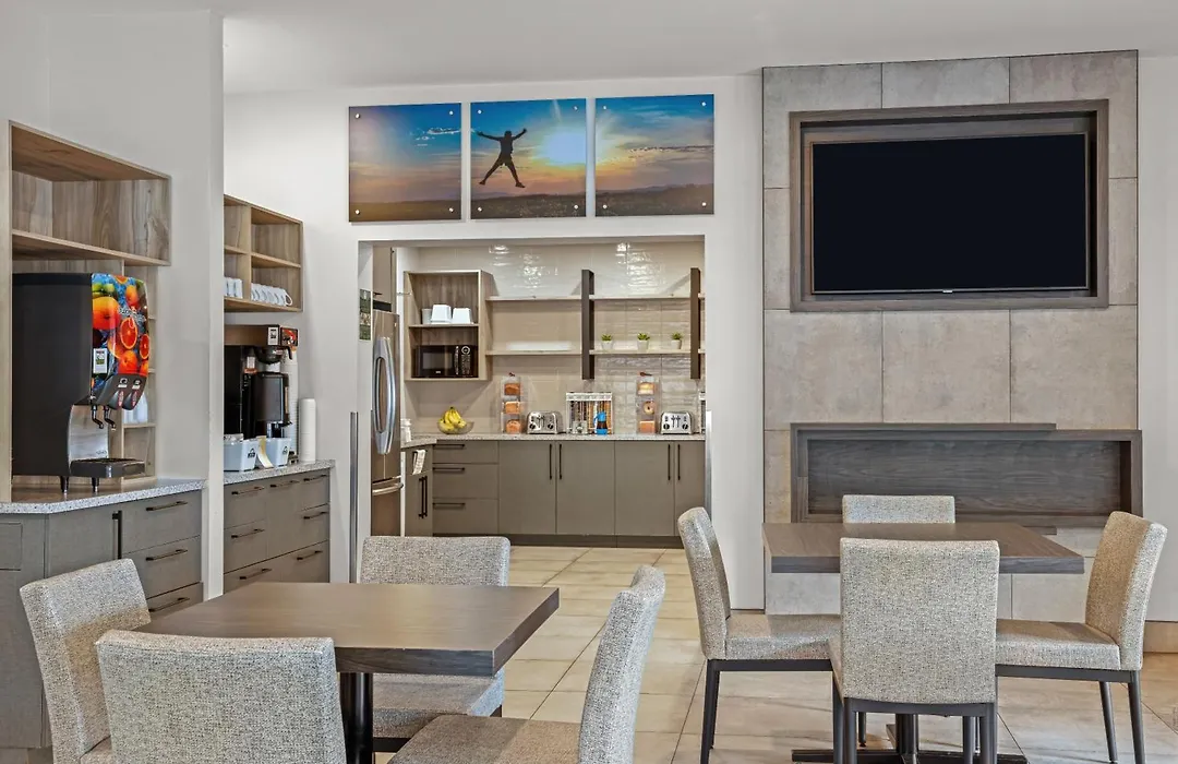 Days Inn By Wyndham Riviere-Du-Loup-1