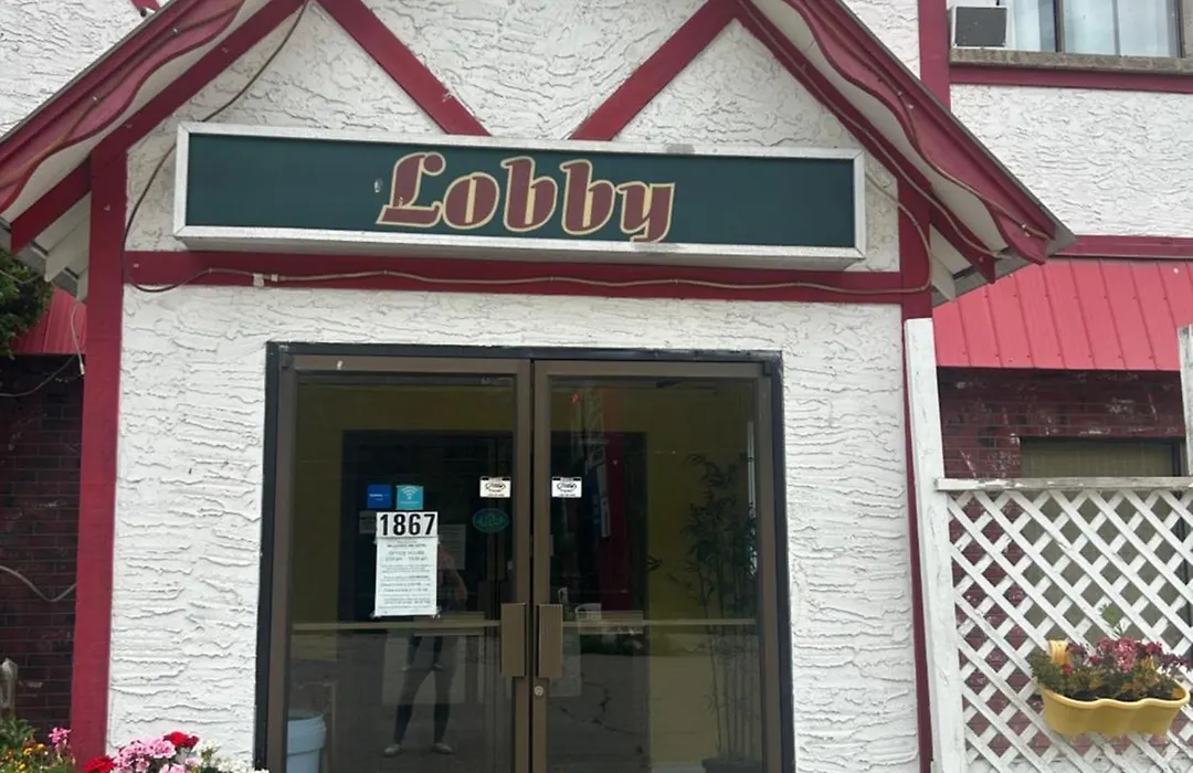 Villagers Inn-1