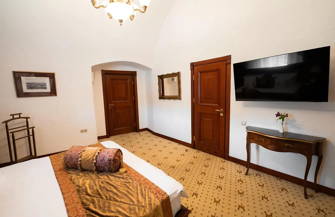 Citadel - Gastro Boutique Hotel- Готель Цитадель Львів-1