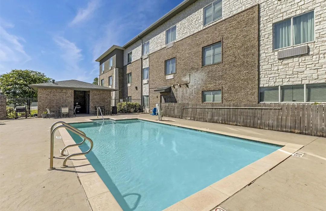 Best Western Plus Sand Bass Inn And Suites-1