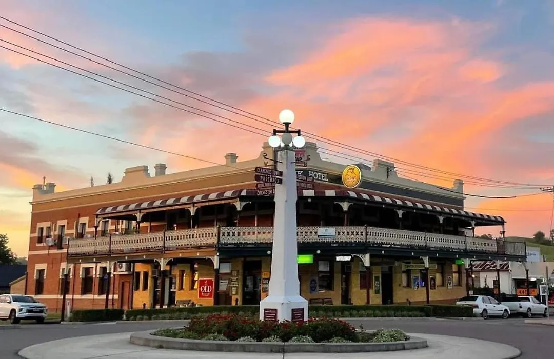 Bank Hotel Dungog-1
