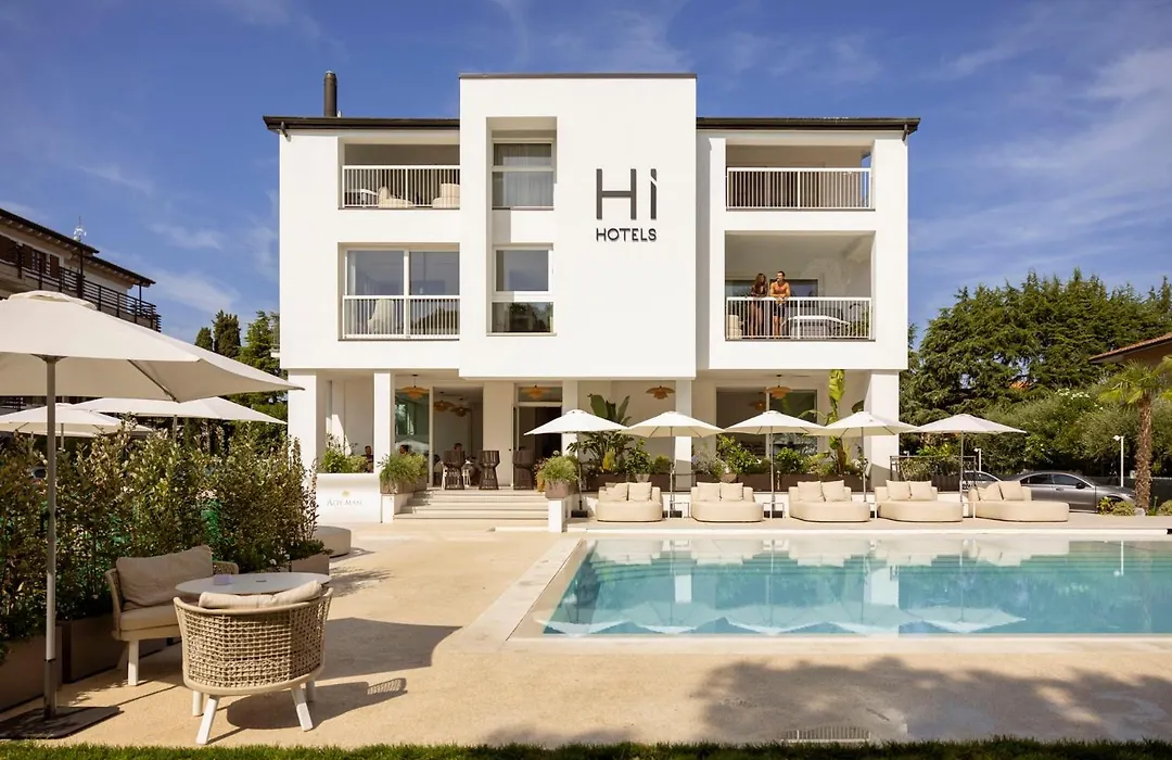 Hi Hotels Sirmione - Lakeview Pool-1