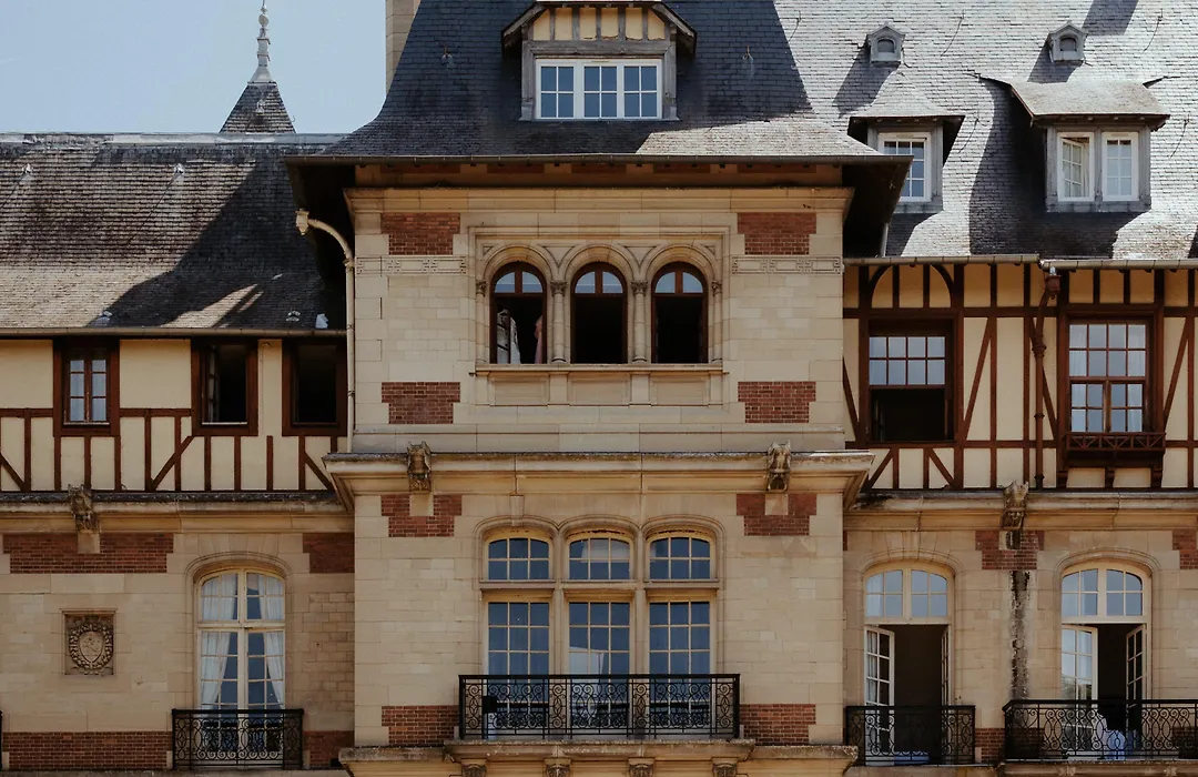 Chateau Jeanne & The Forest - Chateau De Montvillargenne-1