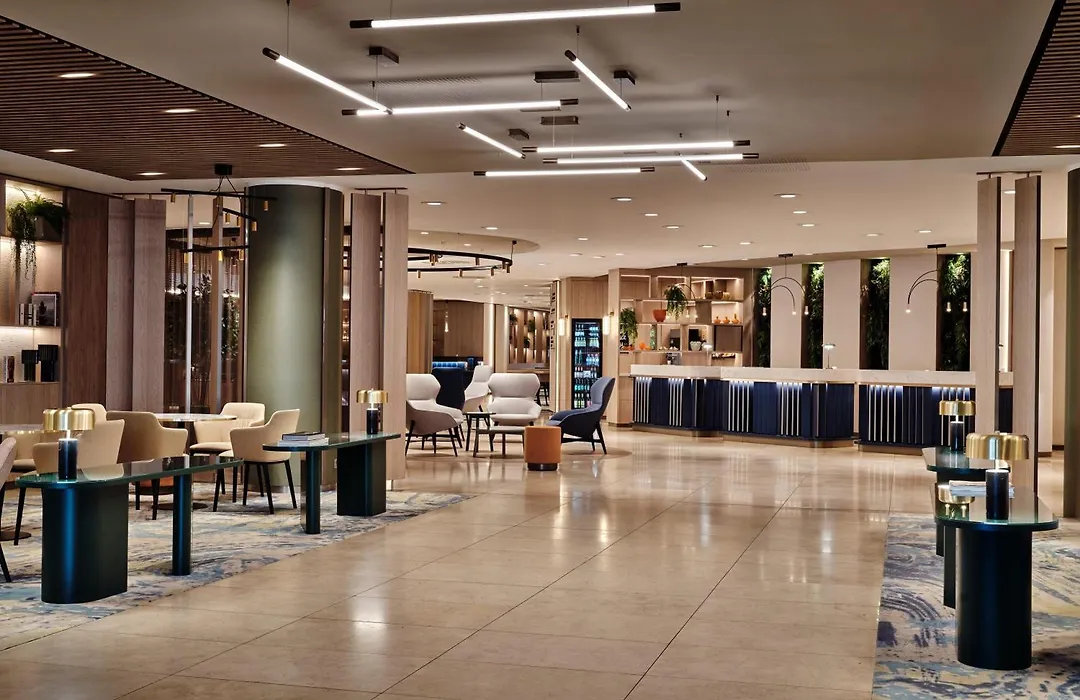 Crowne Plaza Bratislava By Ihg-1