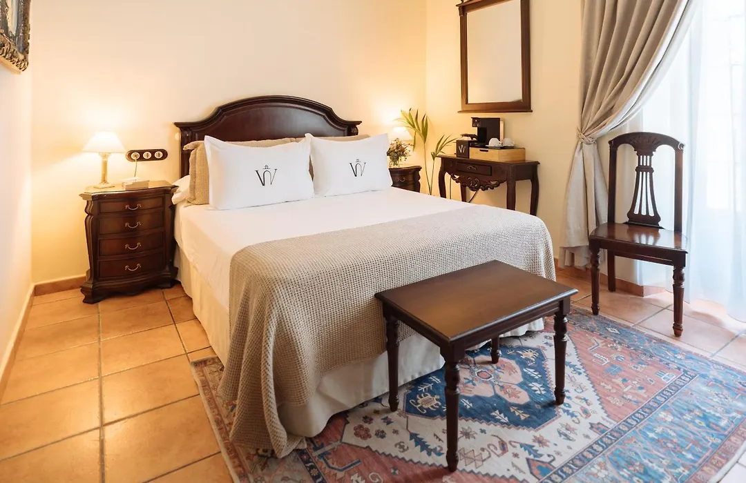 Hotel Palacio De Hemingway-1