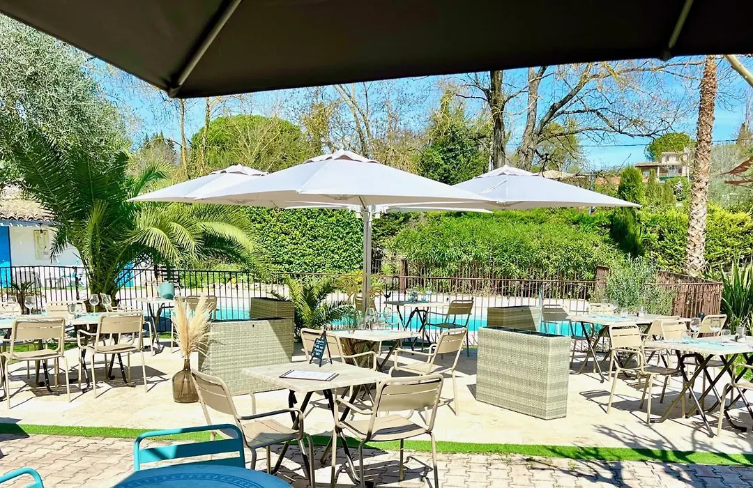Logis La Bastide des Golfs-1