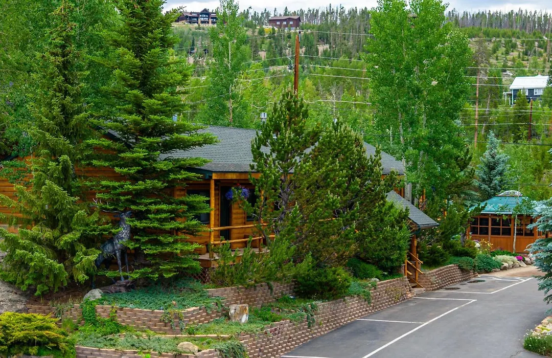 Spirit Lake Lodge-1