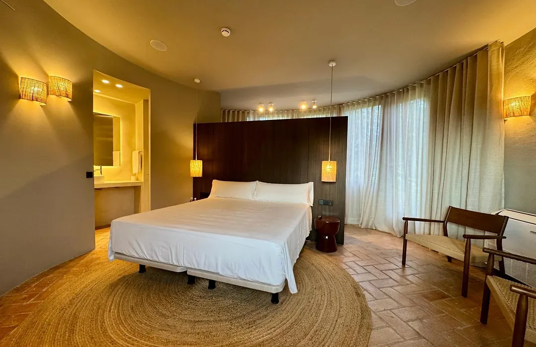 Mas Salvi Country Boutique Hotel-1