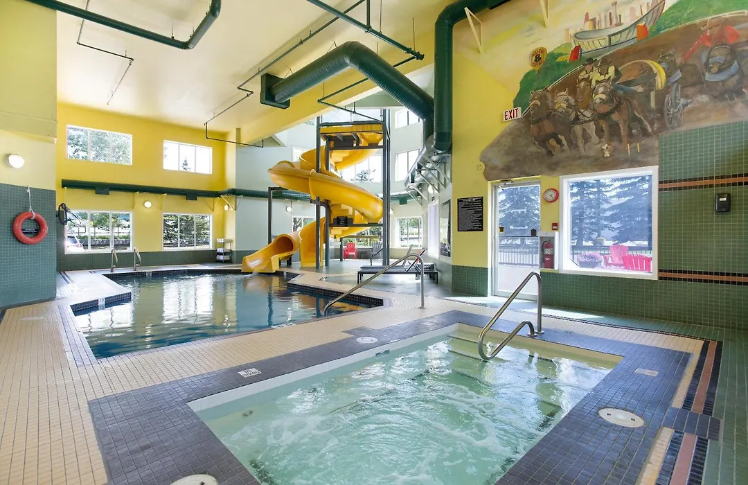Super 8 By Wyndham Calgary Shawnessy Area-1