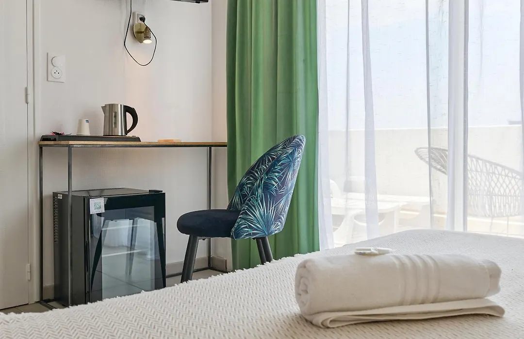 Hôtel Les Sables-1