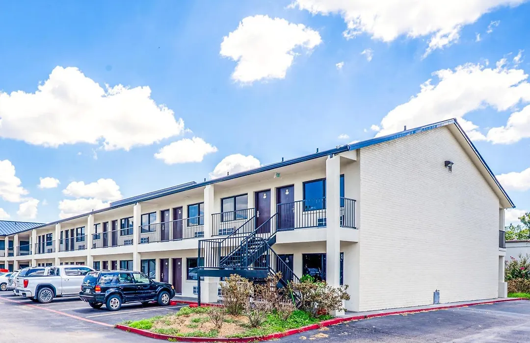 Oyo Hotel Houston N Fm-1960 Champions Tx-1