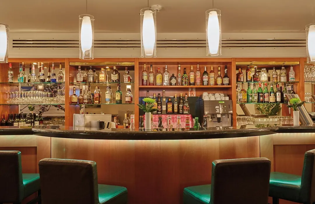 H4 Hotel Frankfurt Messe-1