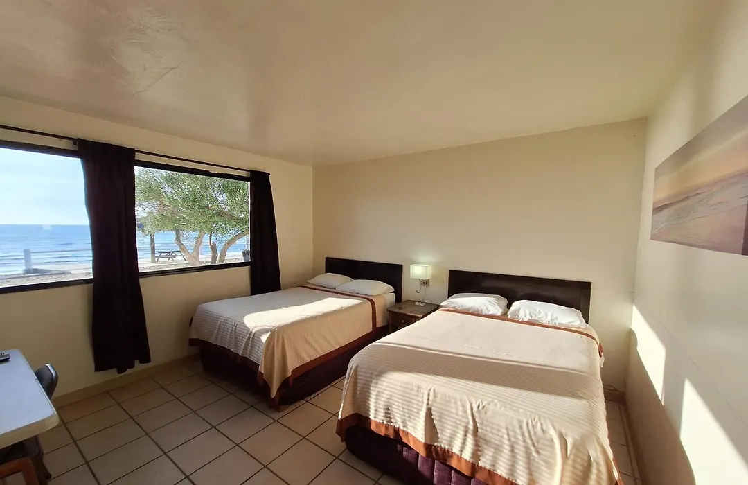 #39 Bungalow Seaside Hotel & Victors Rv Park-1