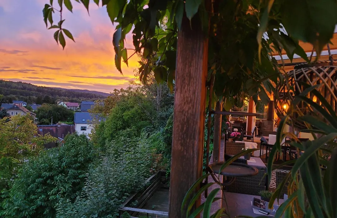 Restaurant&Hotel Zur Falkenhöhe-1