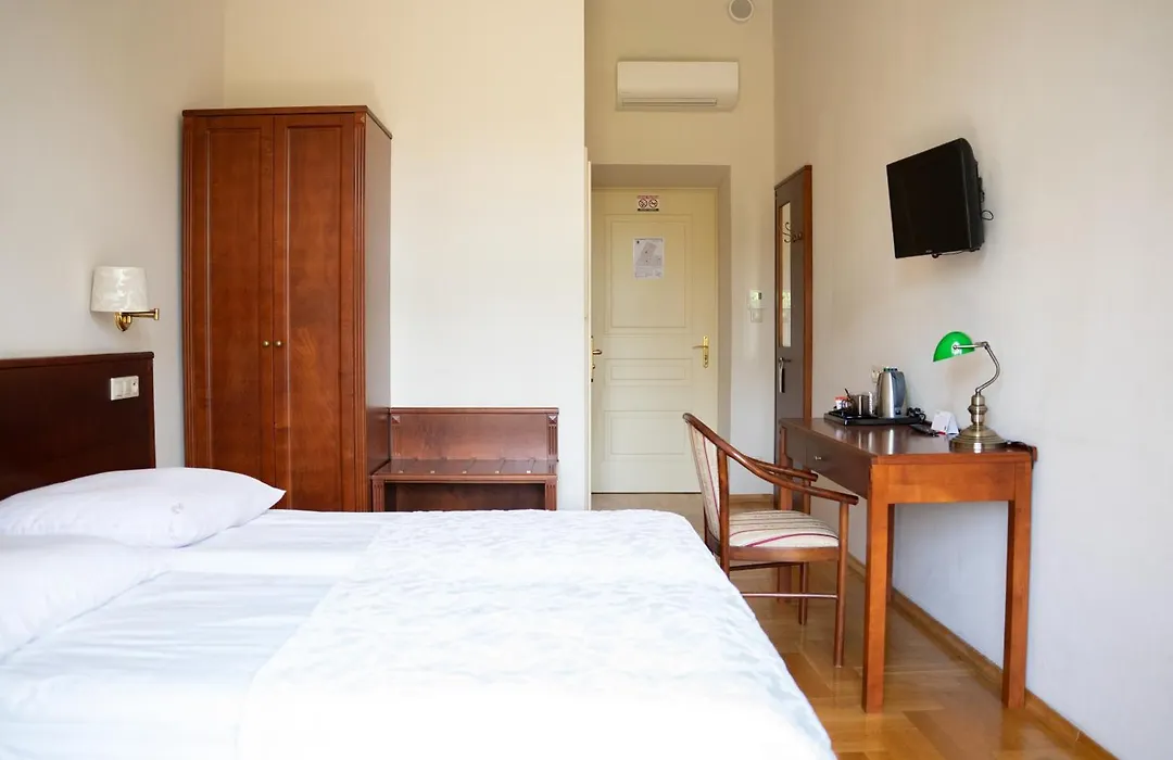 Hotel Polonia-1