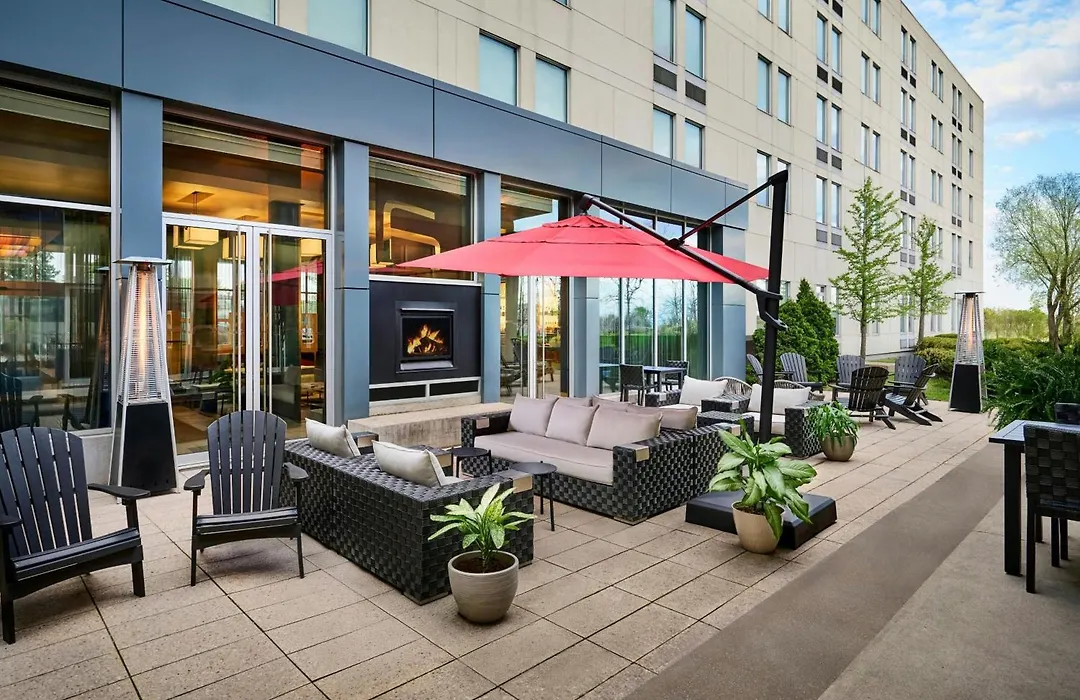 Aloft By Marriott Montreal Airport-1