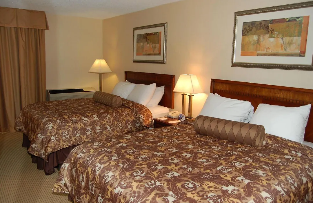 Rodeway Inn & Suites East Windsor-1